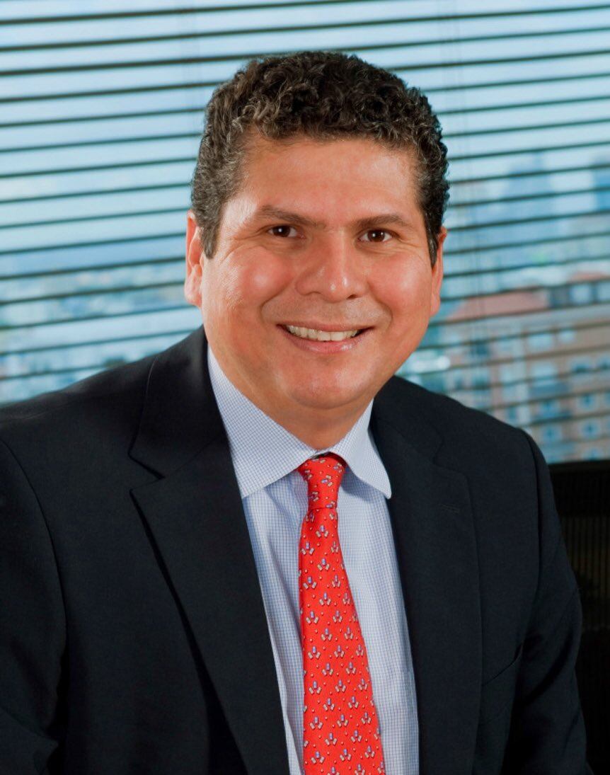 El Presidente de los felinos cuenta con una amplia experiencia en Cemex, tanto a nivel nacional como internacional. (X/@omarzeron)
