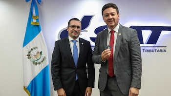 Convenio entre Sat y Migración