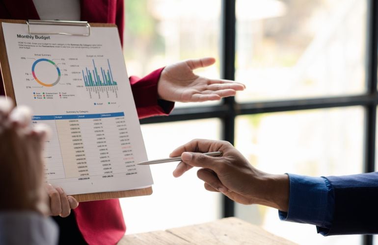 Solo el 10% de las empresas peruanas cuenta con políticas de inteligencia artificial aprobadas según la encuesta AI & Boards 2026.