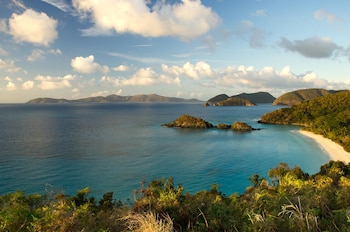 Trunk Bay es parte del