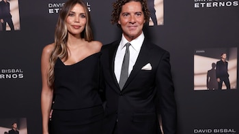 David Bisbal se vuelve 'Eterno' con el apoyo de Rosanna Zanetti: "Ha supuesto un reto. Se lo dedico a mi familia"