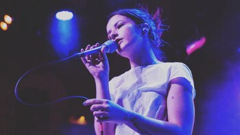 Ela Minus (Foto: Twitter)