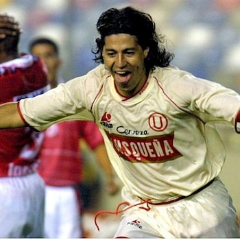 Sergio Ibarra jugó en Universitario de Deportes en 2001.
