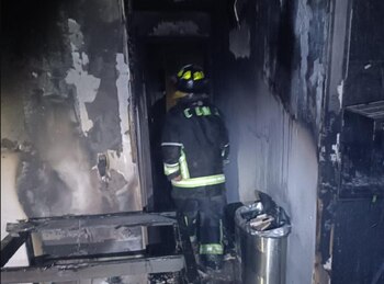 Incendio en edificio al sur
