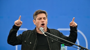 Axel Kicillof cierra un acto con olor a candidatura y un mensaje a la interna: “No me interesa una construcción a control remoto”