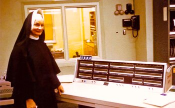 Mary Kenneth Keller la pionera