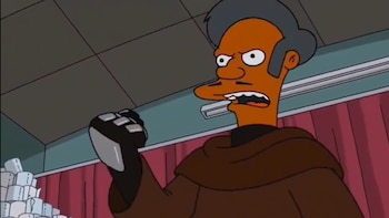 Apu regresa a Los Simpson con nueva voz tras casi una década sin diálogos