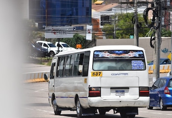 Conductores y operadores denuncian riesgos constantes debido a amenazas criminales. (Foto: Cortesía)
