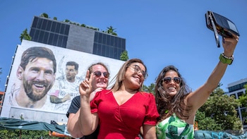 Tres aficionadas fueron registradas este