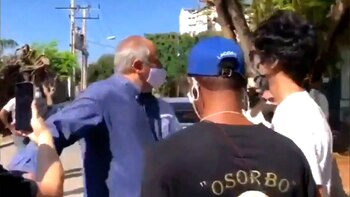 Miles de personas exigen la