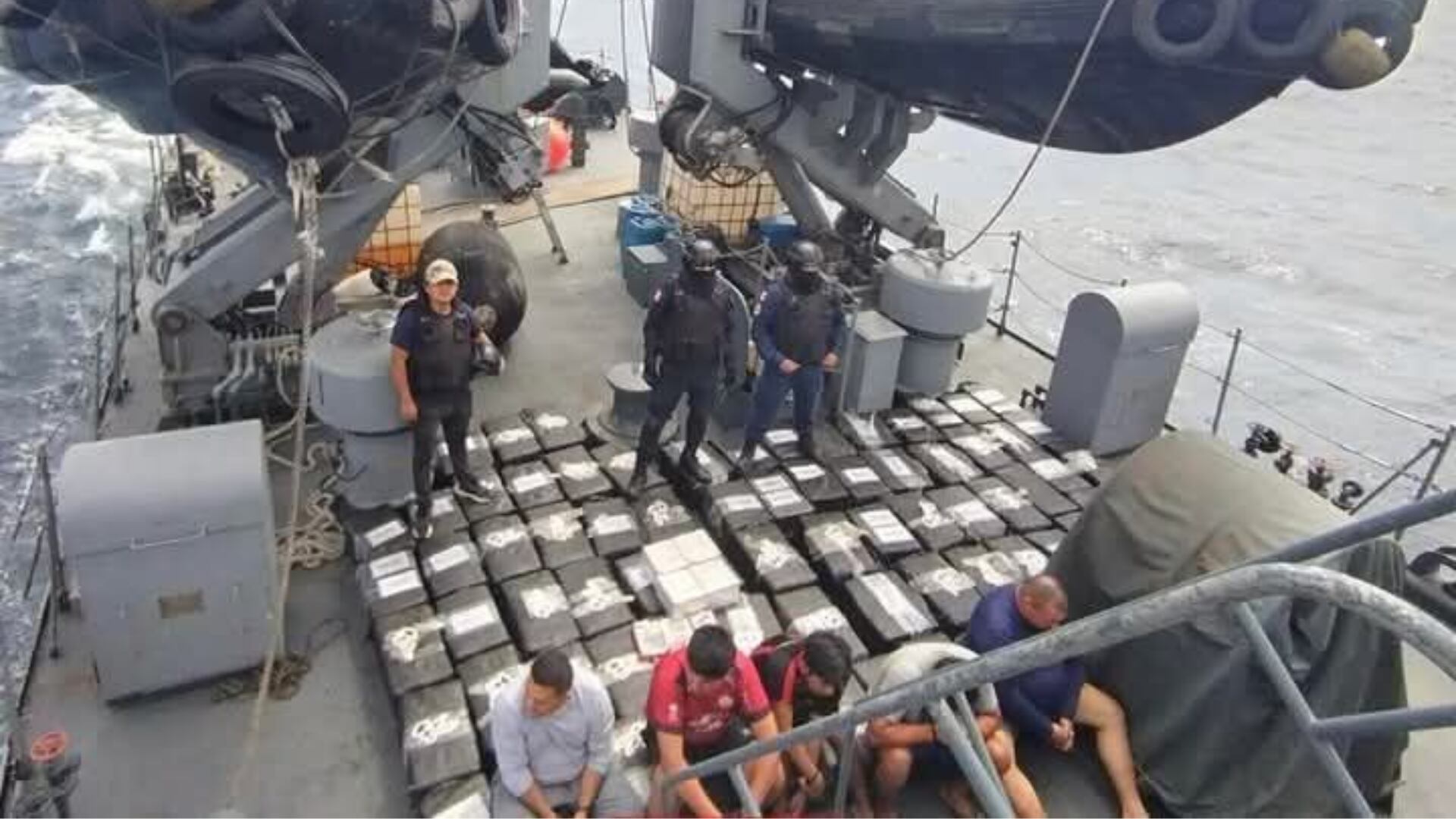 Las autoridades habían seguido a la embarcación durante días antes de interceptarla frente a Tumbes. (Difusión)