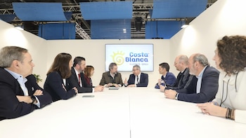 La Costa Blanca lanza "por