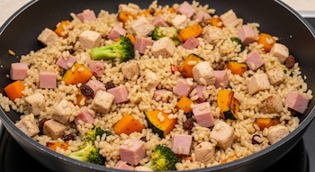 El arroz salteado navideño es