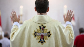 Presión armada sobre sacerdotes en zonas rurales: denuncian cobros ilegales y asonadas forzadas