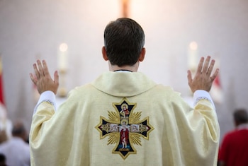 Sacerdotes amedrentados en medio de la violencia ejercida por los grupos armados ilegales, principalmente por las disidencias de las Farc, en Colombia