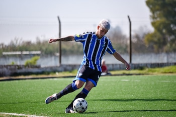 Se define como un lateral