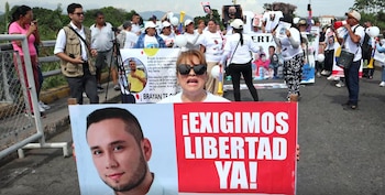 Régimen de Venezuela suspende la