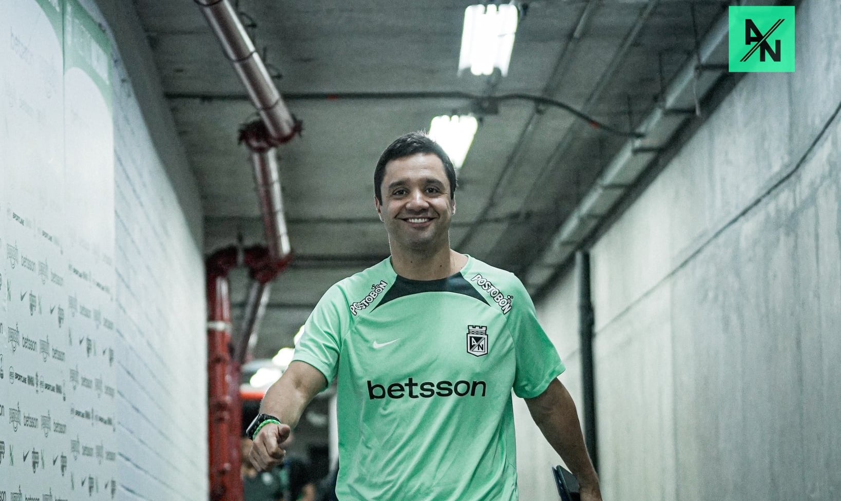 El presidente del cuadro verdolaga ratificó a Diego Arias en Atlético Nacional - crédito @nacionaloficial / X