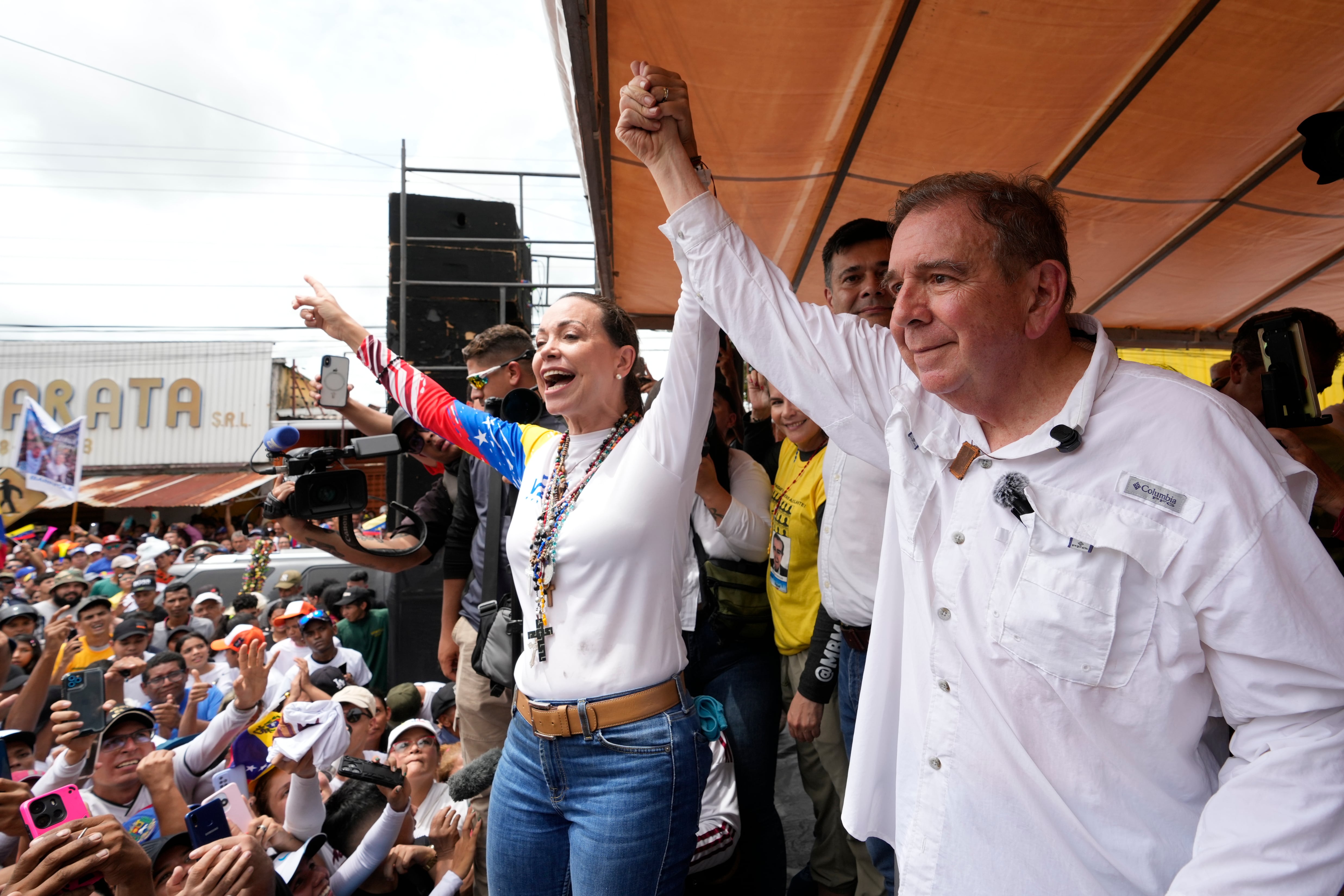 Edmundo González y la líder opositora María Corina Machado antes del fraude electoral de Nicolás Maduro (AP Foto/Ariana Cubillos, Archivo)