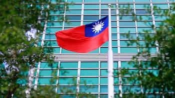 China impone sanciones contra una