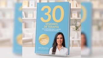 La psicóloga Marta Jiménez publica el libro '30 sesiones de terapia para reprogramar tu mente y vivir con paz mental'. (Cedida)