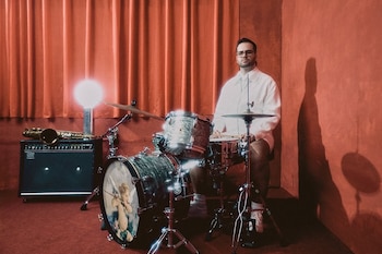 La banda regresa a la escena con un nuevo material discográfico y un sonido renovado.