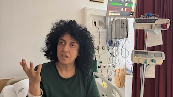 La Nobel de la Paz iraní Narges Mohammadi recibe el alta pero seguirá bajo "estricta" supervisión médica en casa