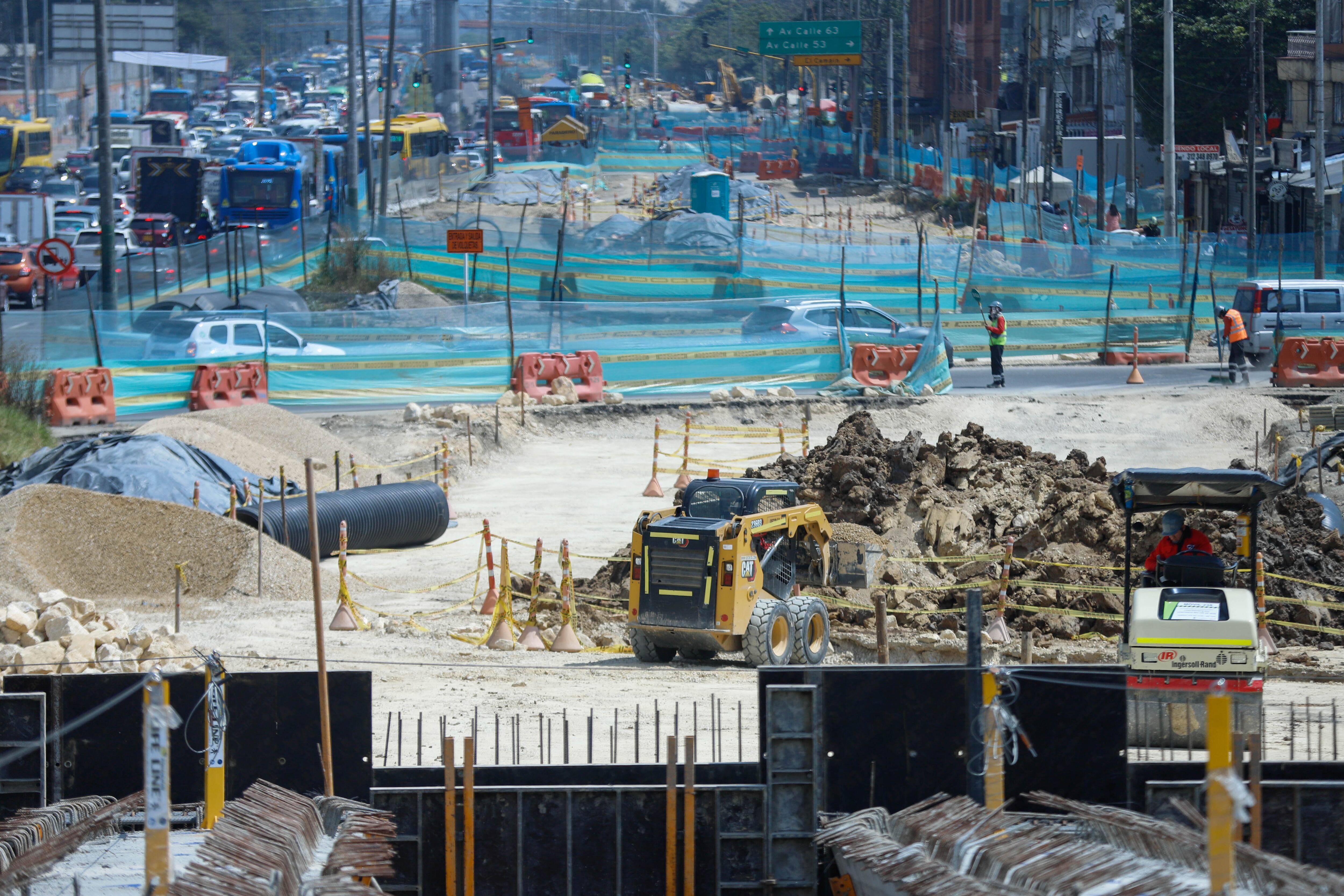 El Instituto de Desarrollo Urbano (IDU) impuso una sanción de $14.698 millones al consorcio responsable por incumplir repetidamente sus obligaciones contractuales - crédito Camila Díaz/Colprensa