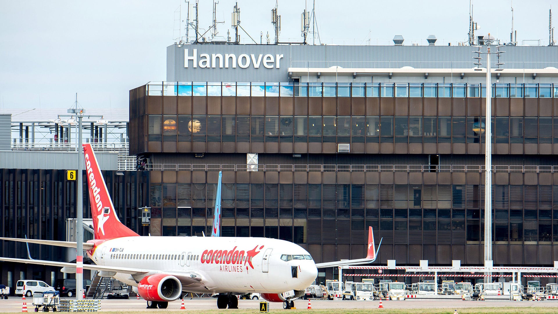 Dron obliga a suspender vuelos en Hannover y dispara las alertas de seguridad en Alemania