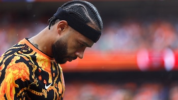 Estalló el escándalo entre Memphis Depay y Corinthians tras la finalización del contrato: “No dejaré este comportamiento inaceptable sin sanción”