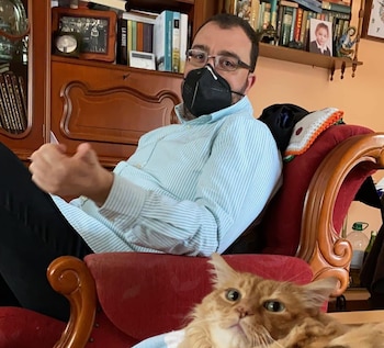 El presidente Barbón en su casa familiar de Polo de Laviana