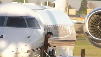 Lionel Messi aterrizó en Argentina con su familia para jugar su partido despedida de la Selección: ¿estará este sábado en el Monumental?