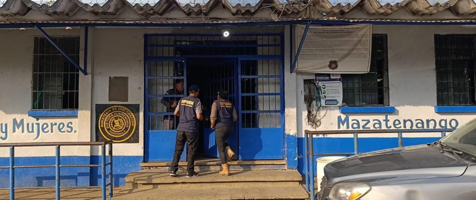 Operativo conjunto entre la PNC y el Ejército de Guatemala desarticula estructura criminal dedicada al narcotráfico en Las Cruces, Petén. (PNC Guatemala)