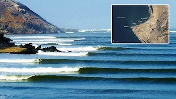 ola de Chicama - surf - Puerto Malabrigo - La Libertad - mar peruano - Perú - 11 de agosto