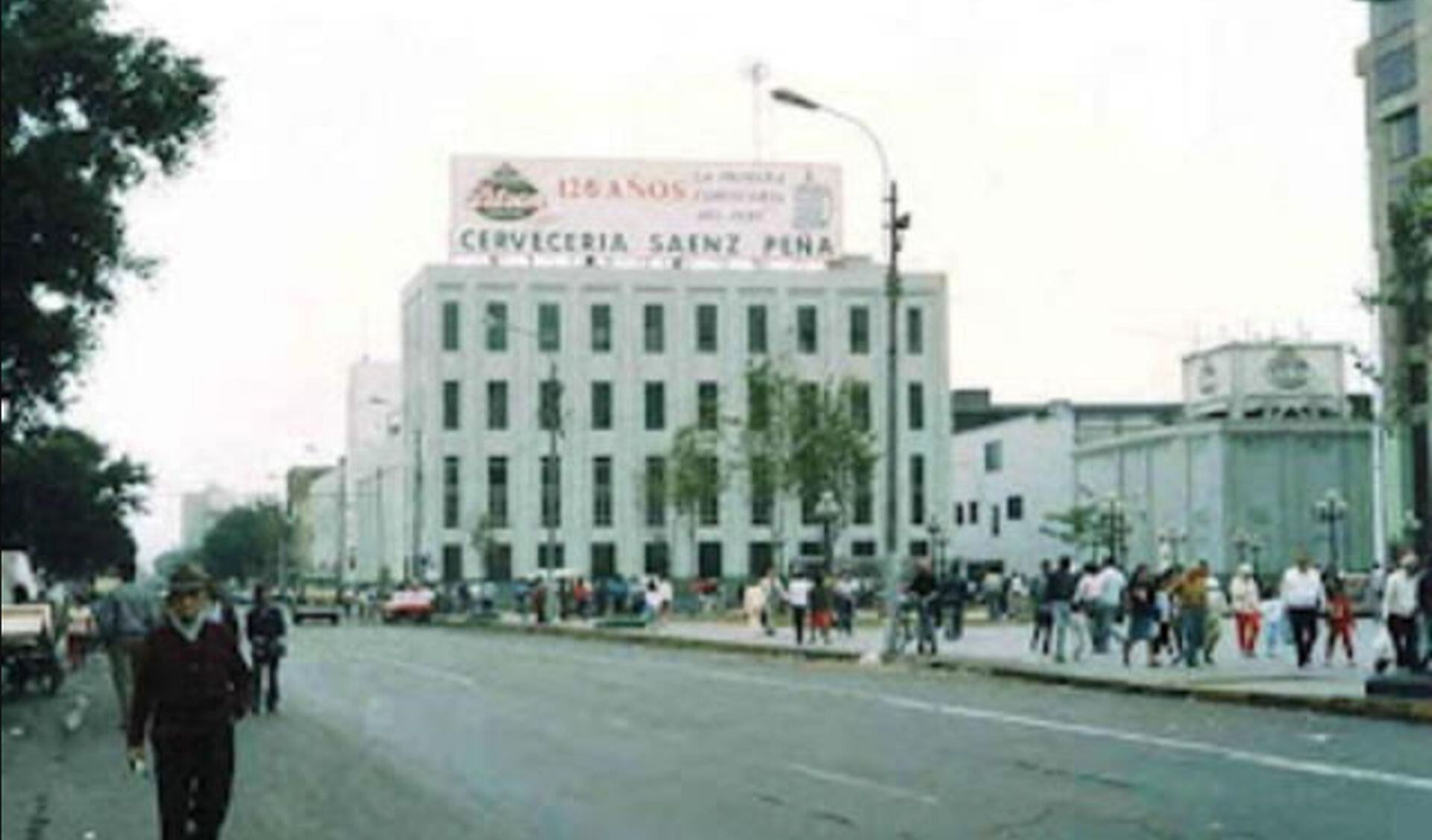 Con esfuerzo y visión, Federico Bindels fundó en 1863 la primera fábrica de cerveza del Callao, un hito industrial que encendió el orgullo de una ciudad trabajadora. (Callao Centro Histórico)
