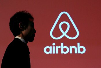 Airbnb mostrará los mensajes entre
