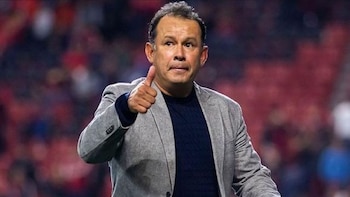 El equipo de la Liga MX que tiene en la mira a Juan Reynoso como su próximo DT: está libre tras su salida de Melgar