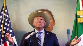 Ken Salazar pide dejar atrás el caso del Mayo Zambada y enfocarse en la seguridad en México