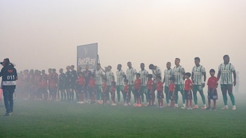 Carlos Antonio Vélez le bajó