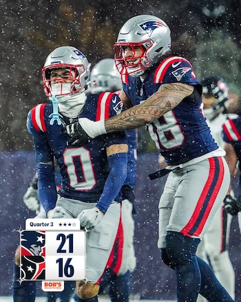 El colombiano logró nueve tacleos,