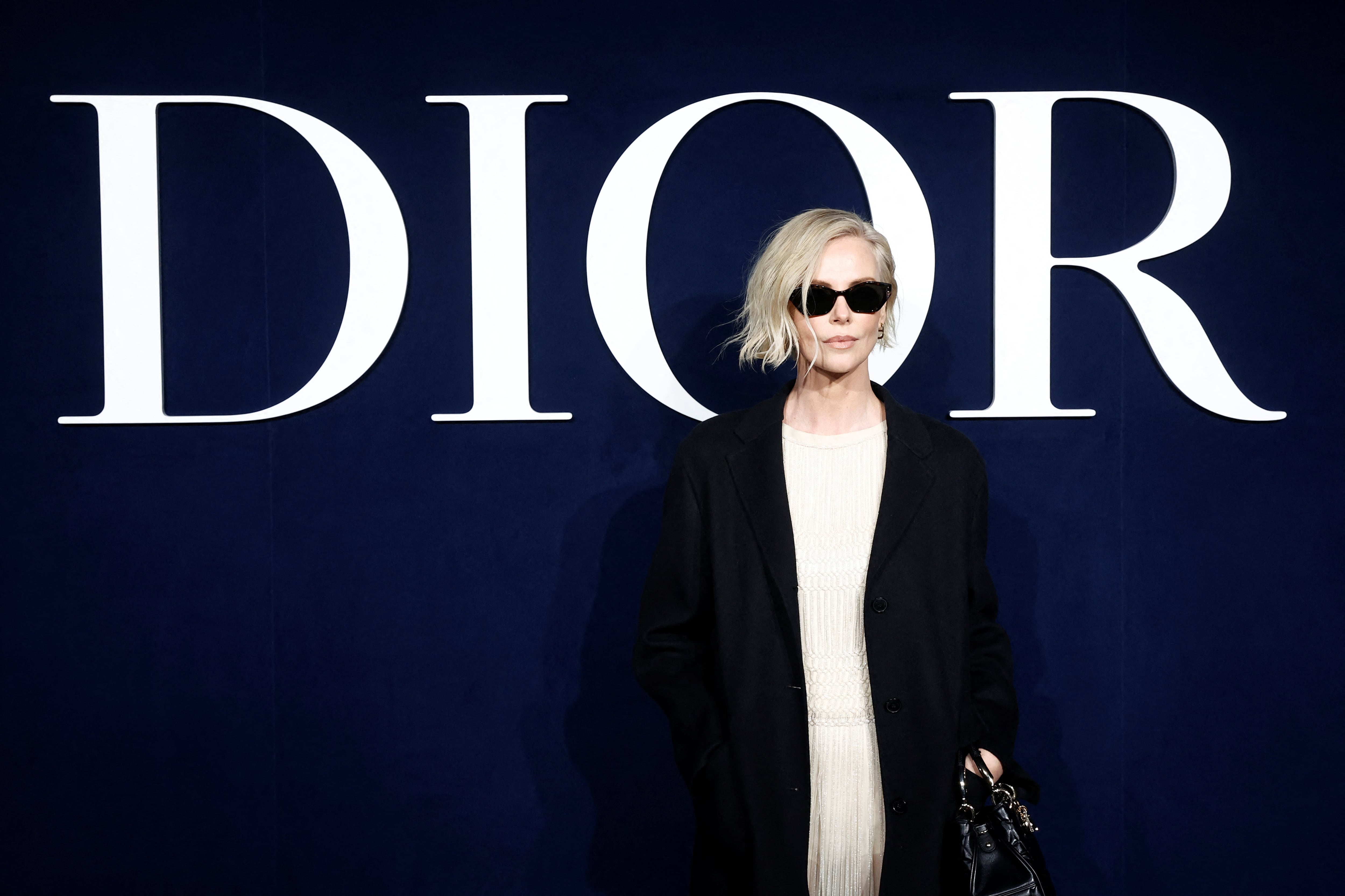 Theron considera que las mujeres abordan el género de acción desde una perspectiva distinta a la de los hombres (Reuters)