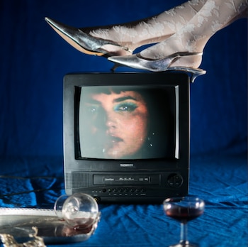 Alba Morena estrena 'Trámite', su