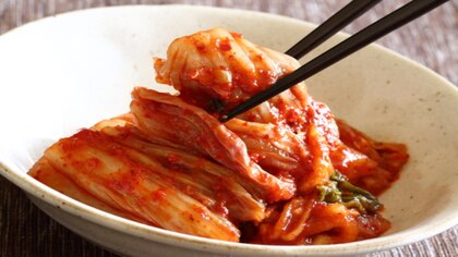 Los secretos del kimchi, el superalimento coreano y sus múltiples beneficios para la salud