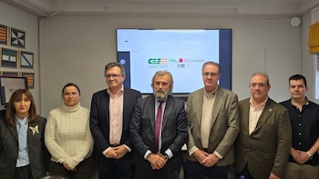 Los sindicatos médicos escenifican su