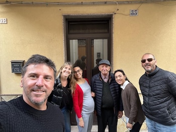 "Alquilamos un auto en Roma