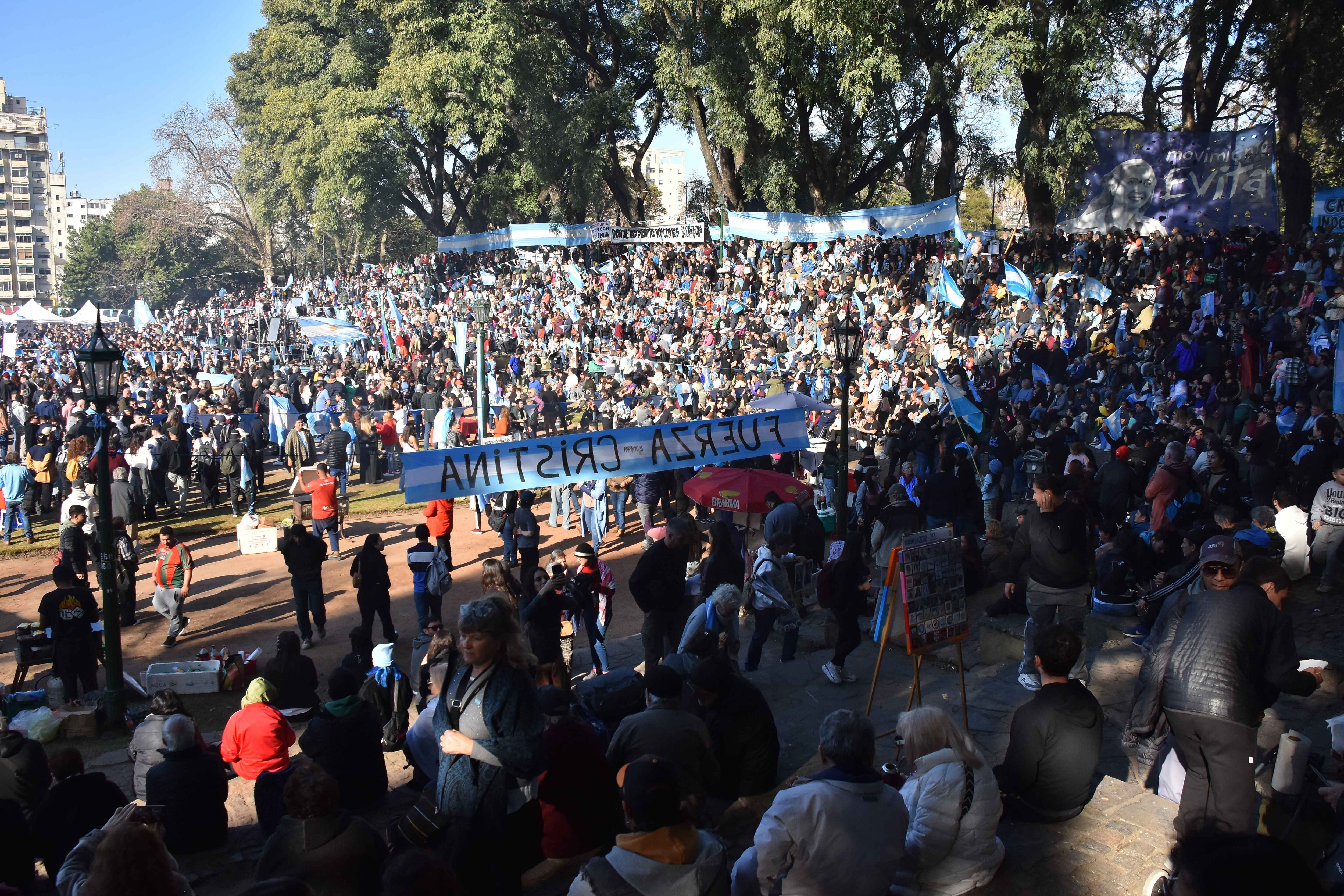 Pocas semanas trás un evento similar fue organizado en el mismo lugar y CFK también emitió un mensaje a los presentes