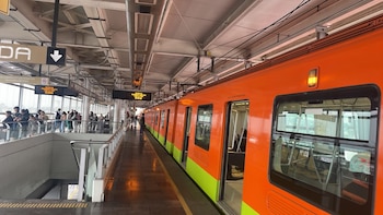 Metro CDMX interpone denuncia ante FGJ por el corte de un cable en la Línea 12; sería el origen de los retrasos en el servicio