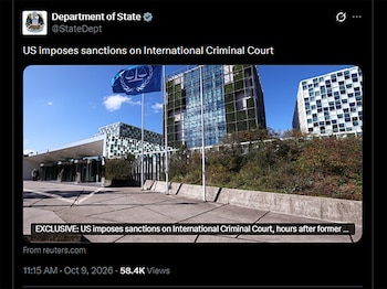 Captura de pantalla de una publicación en redes sociales con un texto sobre sanciones y una fotografía de la Corte Penal Internacional