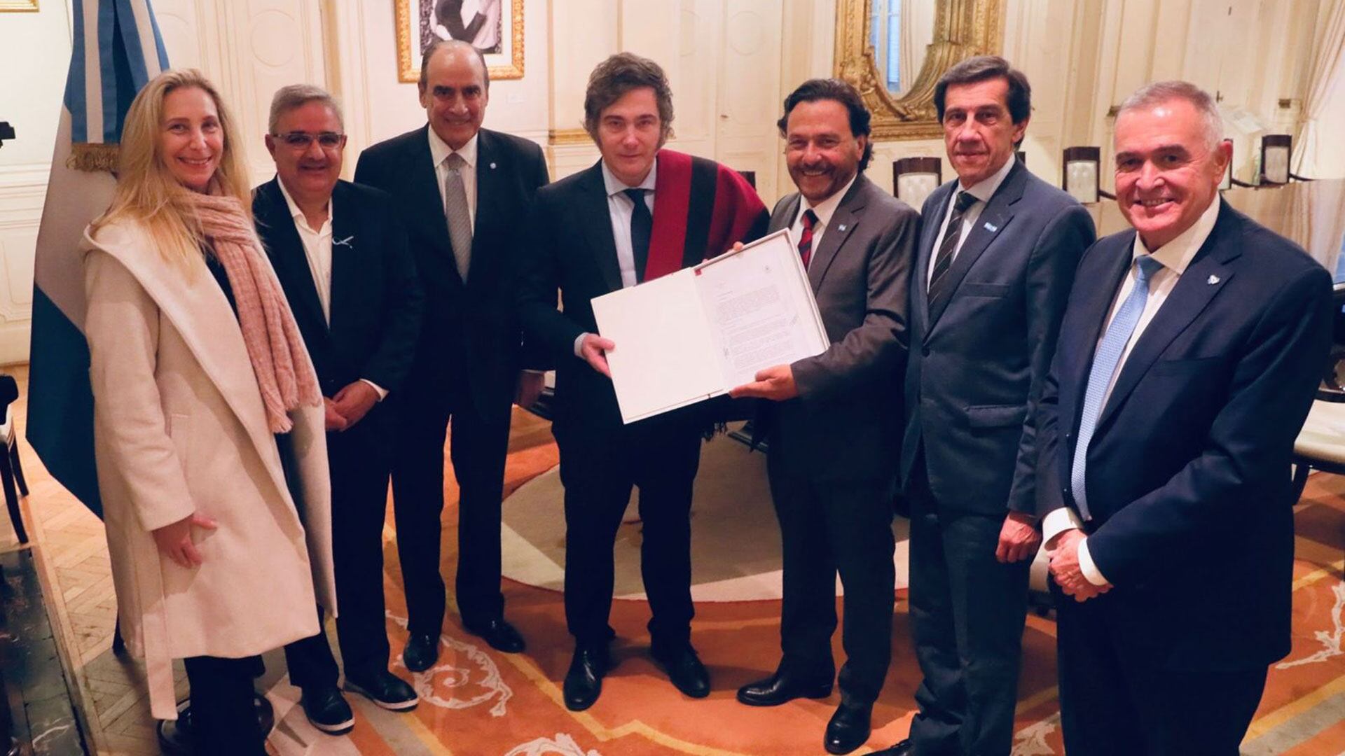 Jalil, Sáezn y Jaldo son tres gobernadores de trato fluido con Javier Milei y los principales funcionarios de su gobierno