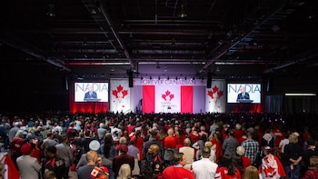 Los votantes de Alberta, rica en petróleo, rechazan separarse de Canadá